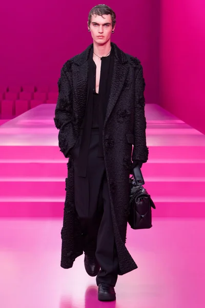 Look 72